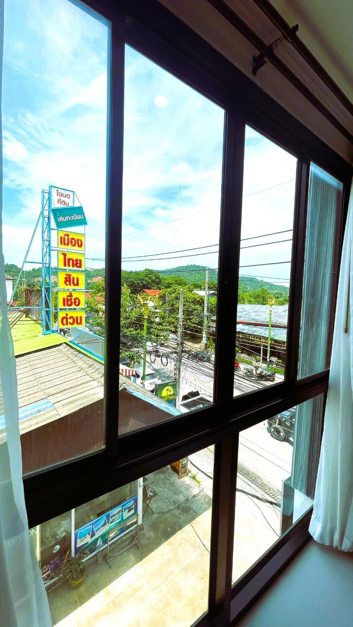 Rockstar Beach Apartments Pantai Bangrak Luaran gambar