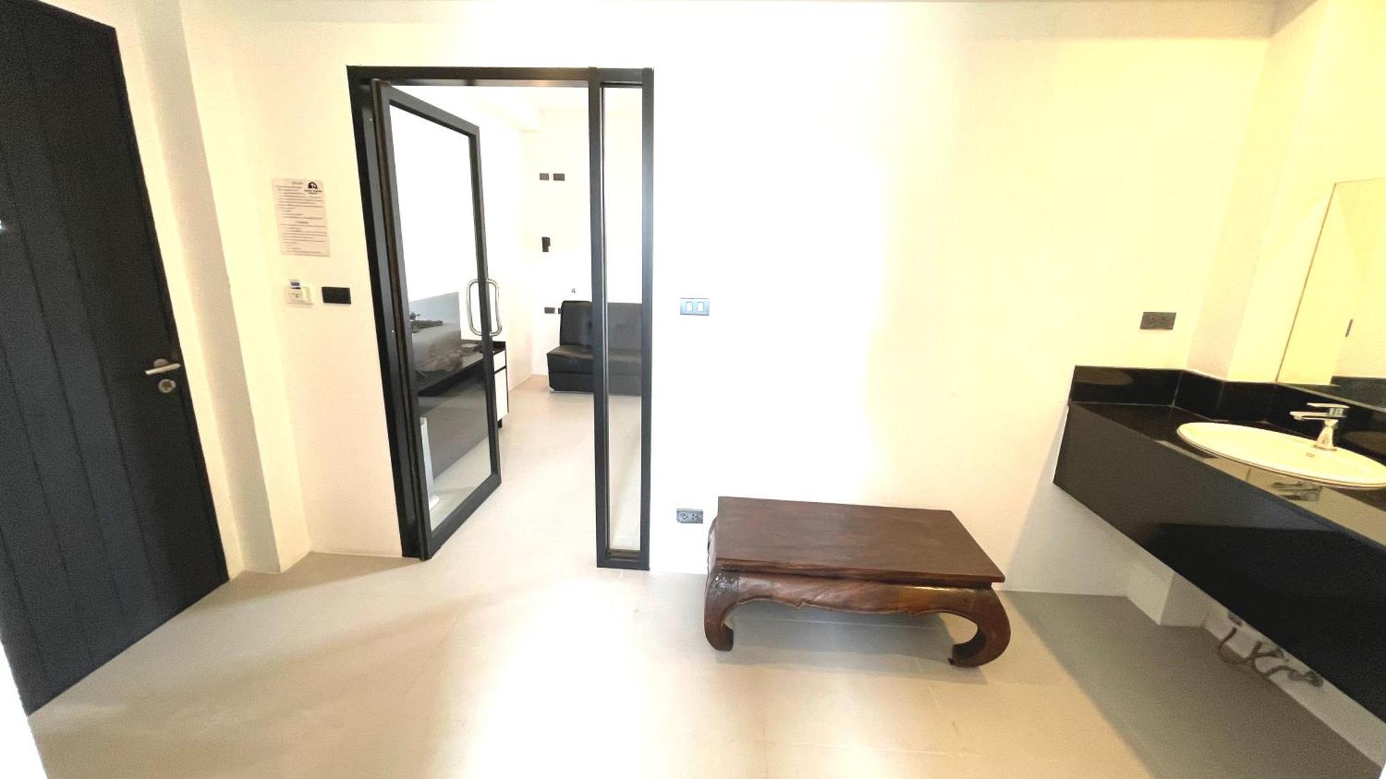 Rockstar Beach Apartments Pantai Bangrak Luaran gambar