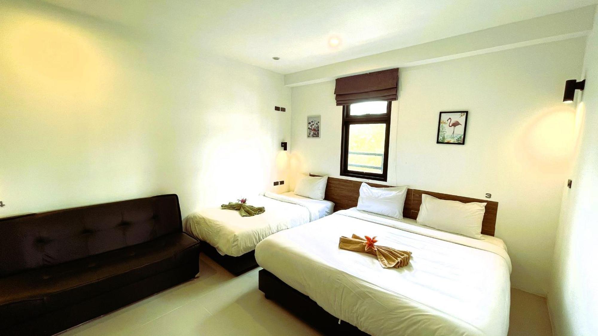 Rockstar Beach Apartments Pantai Bangrak Luaran gambar