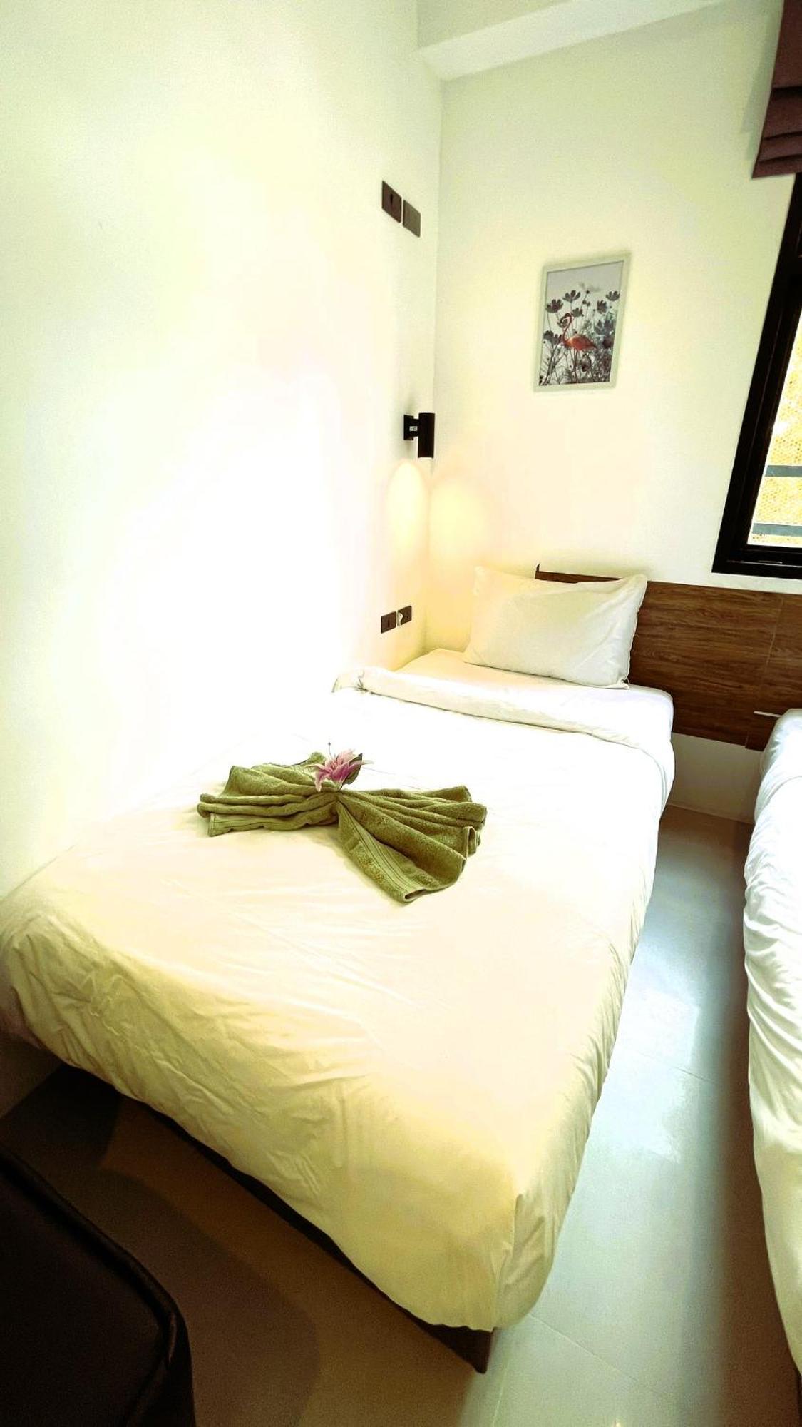 Rockstar Beach Apartments Pantai Bangrak Luaran gambar